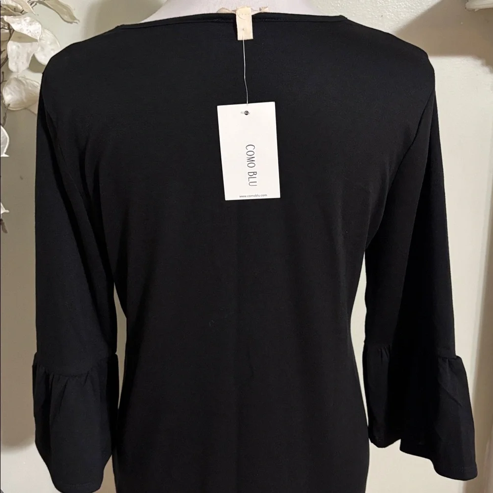Como Blu Chic V Neck Black and White Blouse Women's